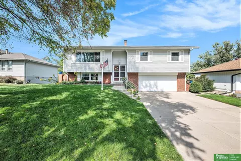 13326 Adams St, Omaha, NE 68137