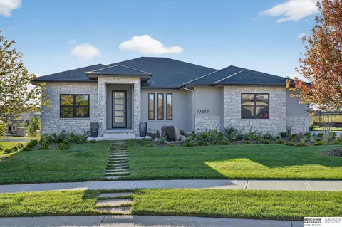 10217 S 183rd Avenue Cir, Omaha, NE 68136