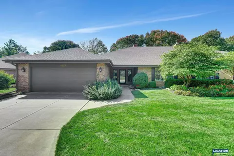 6527 Pheasant Run Pl, Lincoln, NE 68516