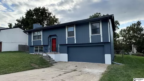 5020 N 106 St, Omaha, NE 68134