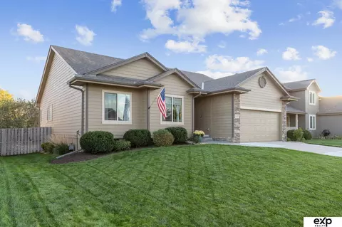 17571 Taylor St, Omaha, NE 68116