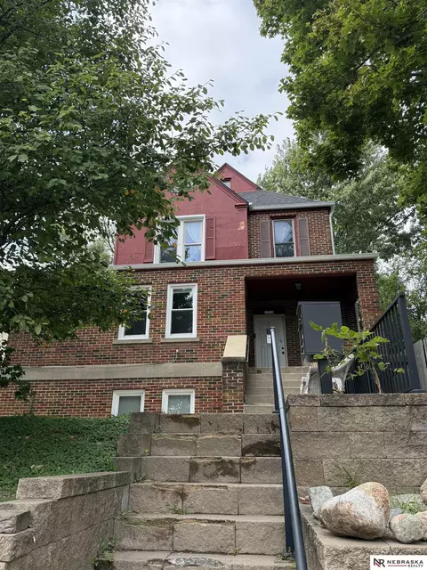 1310 S 31st St, Omaha, NE 68105