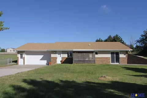7930 Amber Hill Rd, Lincoln, NE 68516