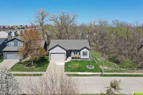 15436 Fowler Ave, Omaha, NE 68116