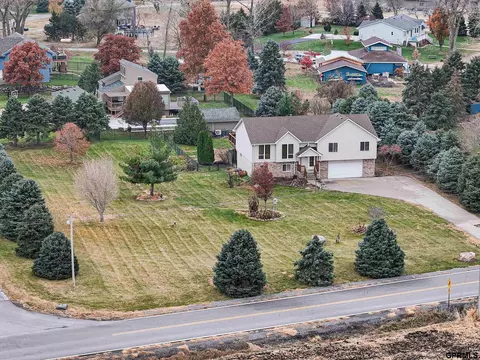 12301 Buffalo Rd, Springfield, NE 68059