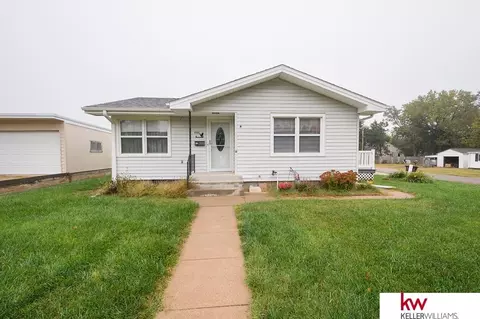 866 E 7th St, Superior, NE 68978
