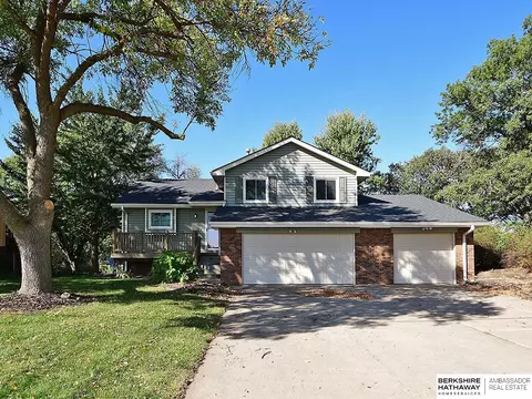7712 N 78th St, Omaha, NE 68122