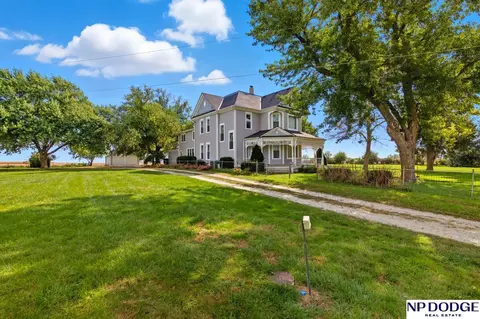 9752 County Road 3, Nickerson, NE 68044