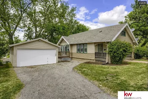 2760 N 48 St, Omaha, NE 68104