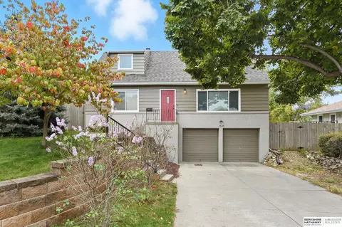 7529 Grover St, Omaha, NE 68124