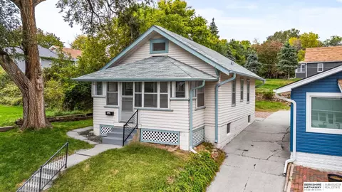 428 Valley St, Omaha, NE 68108