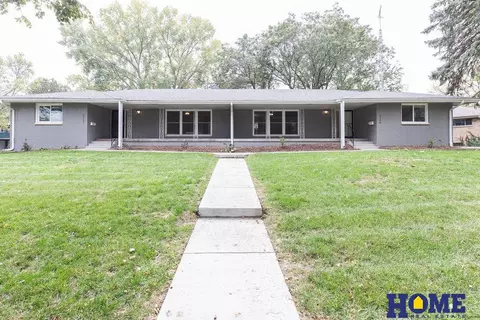 2535 Saint Thomas Dr, Lincoln, NE 68502