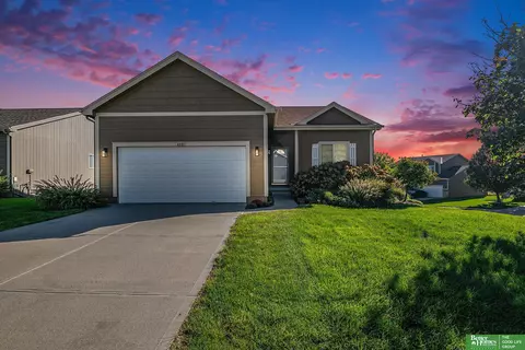 4803 N 160th Ave, Omaha, NE 68116