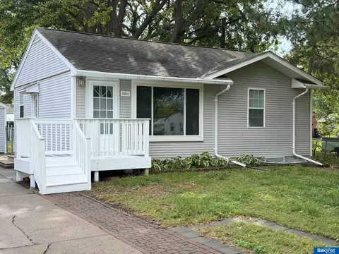 5501 Hartley St, Lincoln, NE 68504