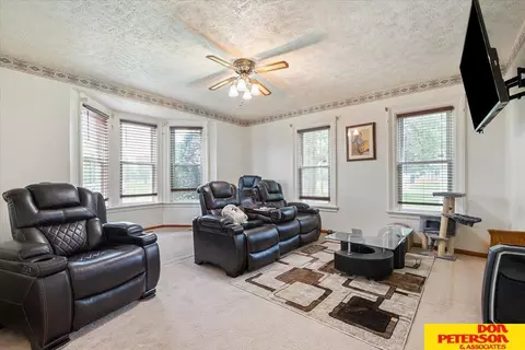 205 E Maple St, Hooper, NE 68031 photo 5