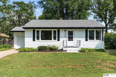 326 Connor St, Gretna, NE 68028
