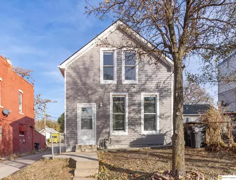 2417 S 13th St, Omaha, NE 68108