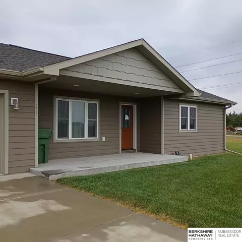 813 W Grandview St, Sutton, NE 68979