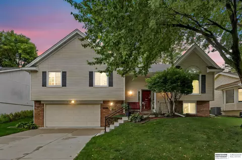15387 Burt St, Omaha, NE 68154