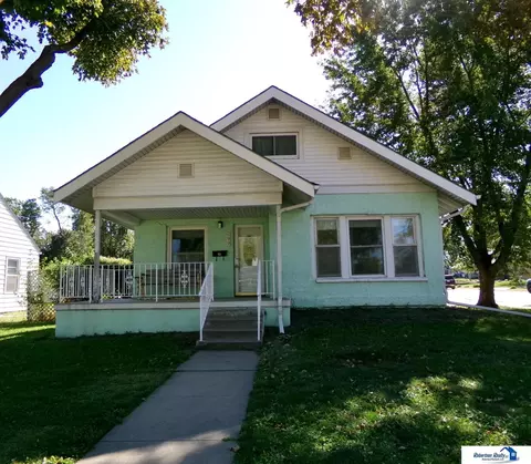 699 W Court St, Beatrice, NE 68310
