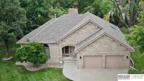12329 Parker Cir, Omaha, NE 68154