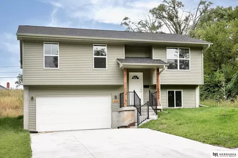 3802 Miami St, Omaha, NE 68111
