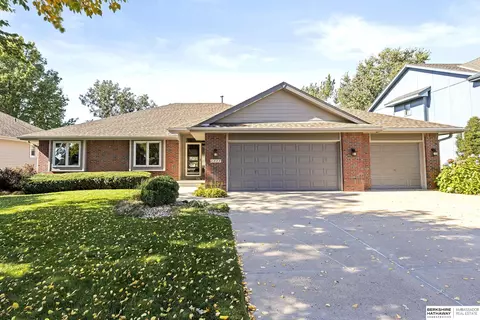 6028 S 159th Cir, Omaha, NE 68135
