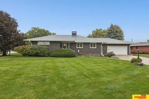 2501 N Birdie Ave, Fremont, NE 68025