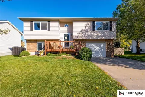 13920 Bailie St, Waverly, NE 68462