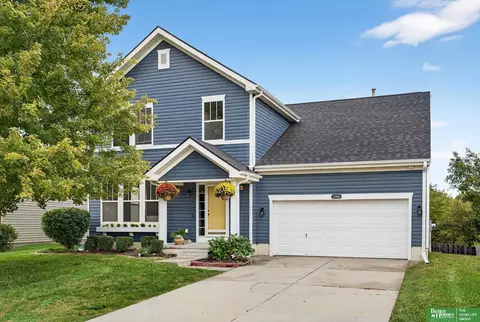 13902 Rahn Blvd, Bellevue, NE 68123