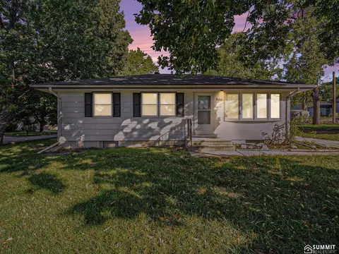 900 Fairfield St, Lincoln, NE 68521