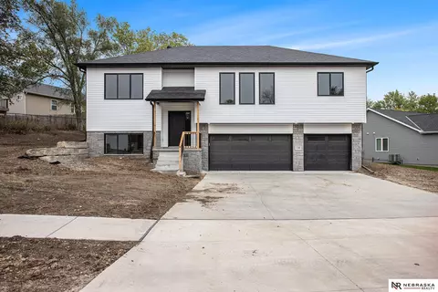 130 Switchgrass Ln, Bennet, NE 68317