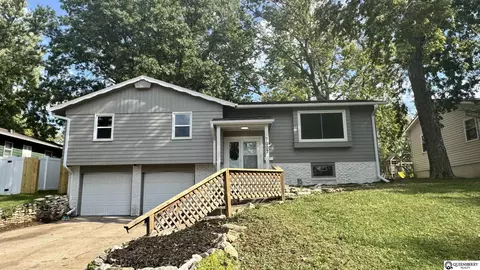 7007 Wood Lane St, La Vista, NE 68128