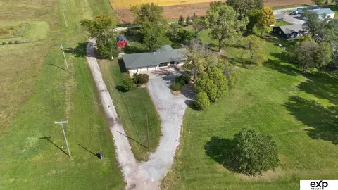 6116 W State Highway 4 Hwy, Beatrice, NE 68310