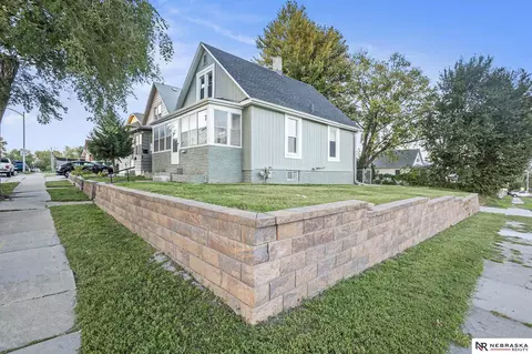 5521 S 32nd St, Omaha, NE 68107