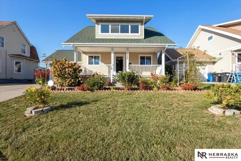 2026 Maple St, Omaha, NE 68110