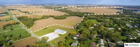 3250 310 St, Elmwood, NE 68349