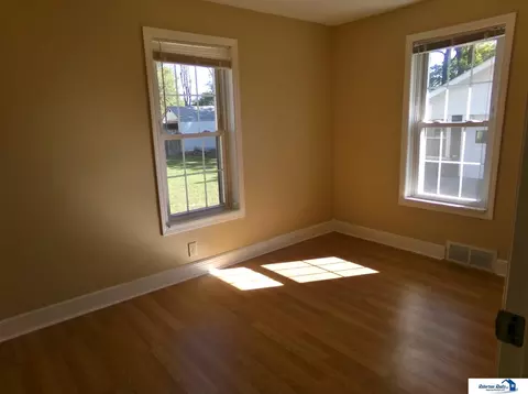 Bedroom - 559 W Mary St, Beatrice, NE 68310 photo 6 of 6