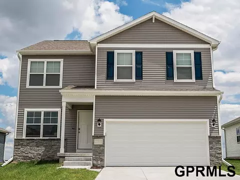 8714 N 167 St, Bennington, NE 68007