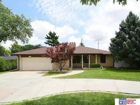 624 S Cotner Blvd, Lincoln, NE 68510
