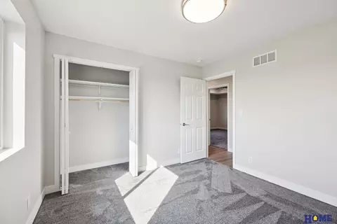 1725 E 9th St, Hickman, NE 68372 photo 14
