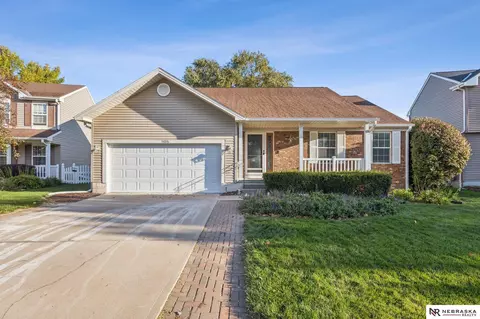 14846 Spaulding St, Omaha, NE 68116