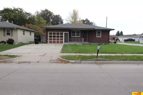 142 S William Ave, Fremont, NE 68025