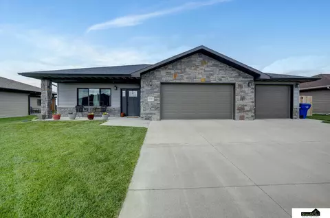 1946 Eastgate Dr, Crete, NE 68333