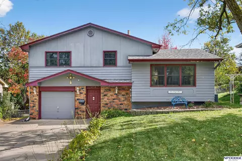 6235 N 75th St, Omaha, NE 68134