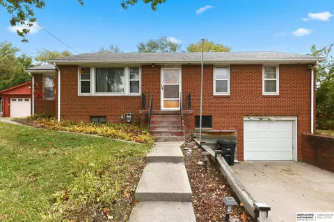 5114 S 13th St, Omaha, NE 68107
