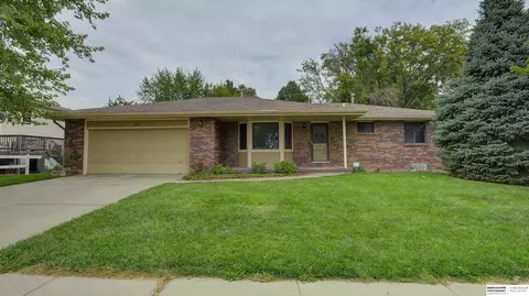 406 Knox St, Lincoln, NE 68521