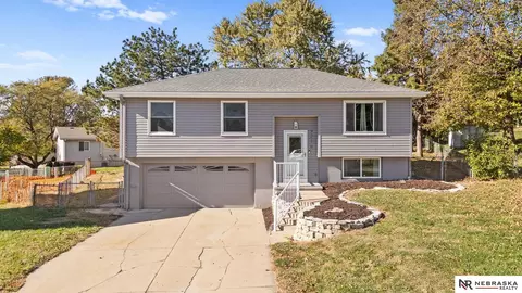 4210 N 130th Cir, Omaha, NE 68164