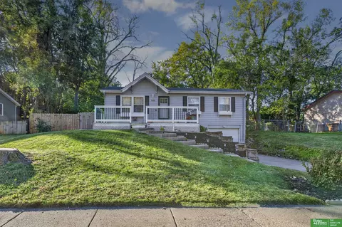 2103 Virginia Ave, Bellevue, NE 68005