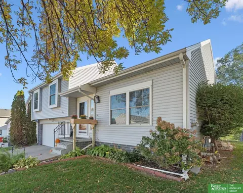 6615 N 78 Ave, Omaha, NE 68122